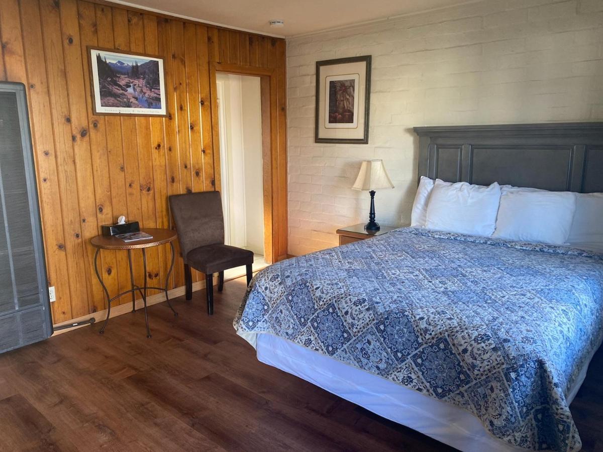 Bishop Village Motel Exteriér fotografie